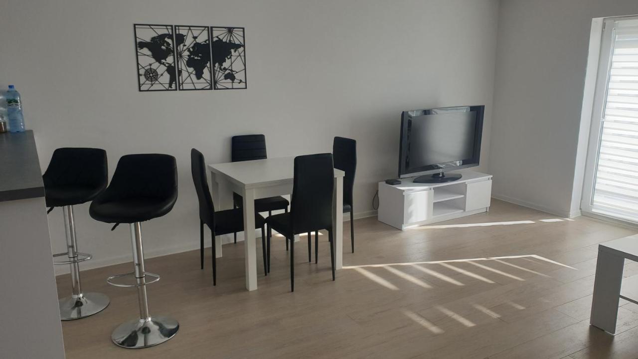 Apartament W Centrum Kielc Z Prywatnym Parkingiem Kielce Ngoại thất bức ảnh